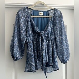 Peach Love California Blue Floral Women's Top